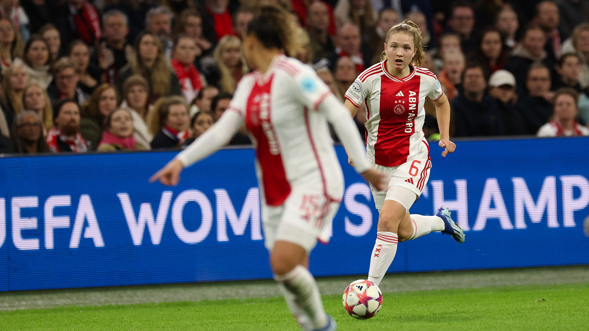Ajax Vrouwen spelen kwartfinale UWCL