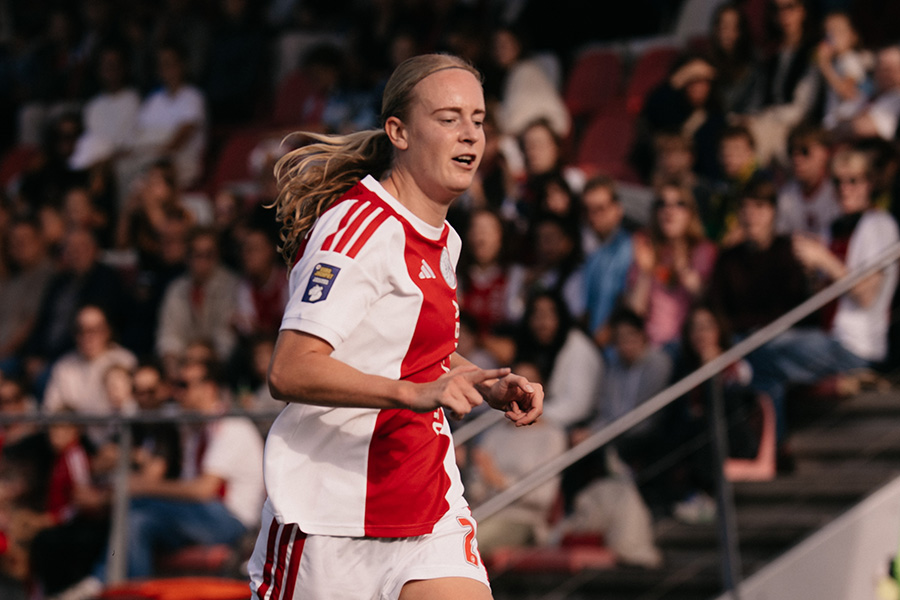 Ajaado Vrouwen1