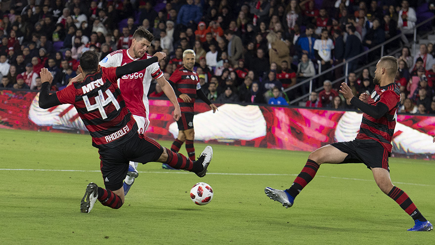 ajax-gelijk-tegen-flamengo-maar-ten-onder-in-penaltyreeks-5