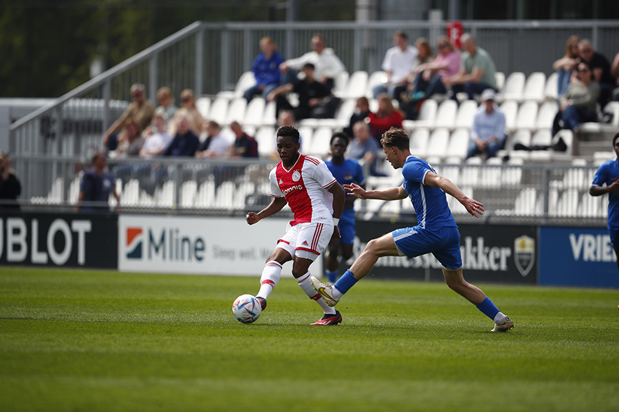 Ajax O18 900 Pass