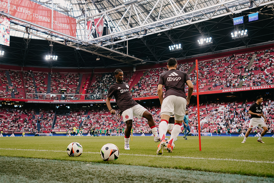 Warmingupajaxspelers