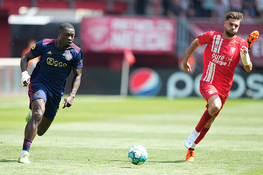 Brobbey Twente Uit 22 23 900