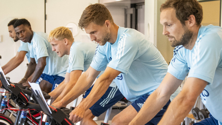 fotos-ajacieden-ondergaan-testen-in-nieuwe-trainingslijn