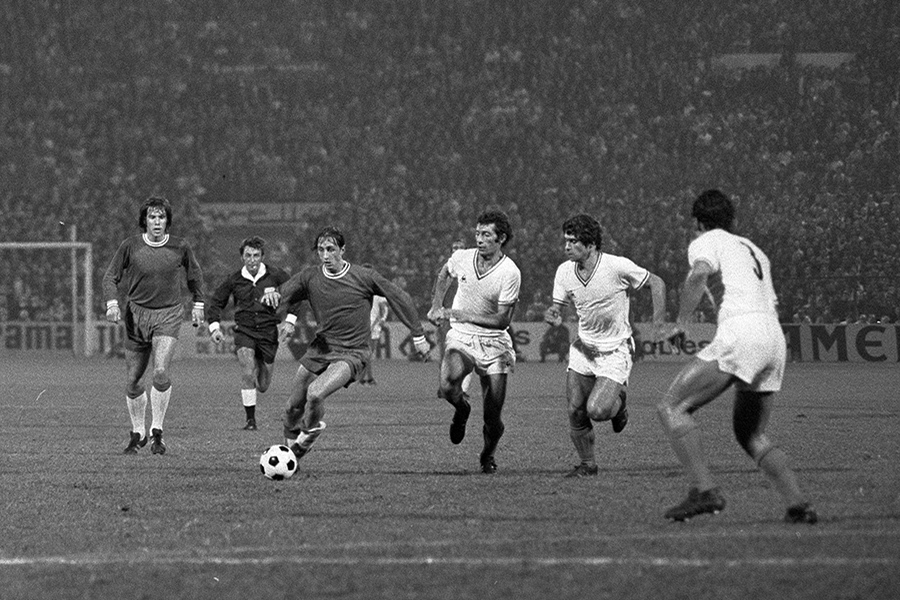 Olympique M Ajax 900 1971 Actie Cruijff NL Hana 2.24.01.05 0 925 0638