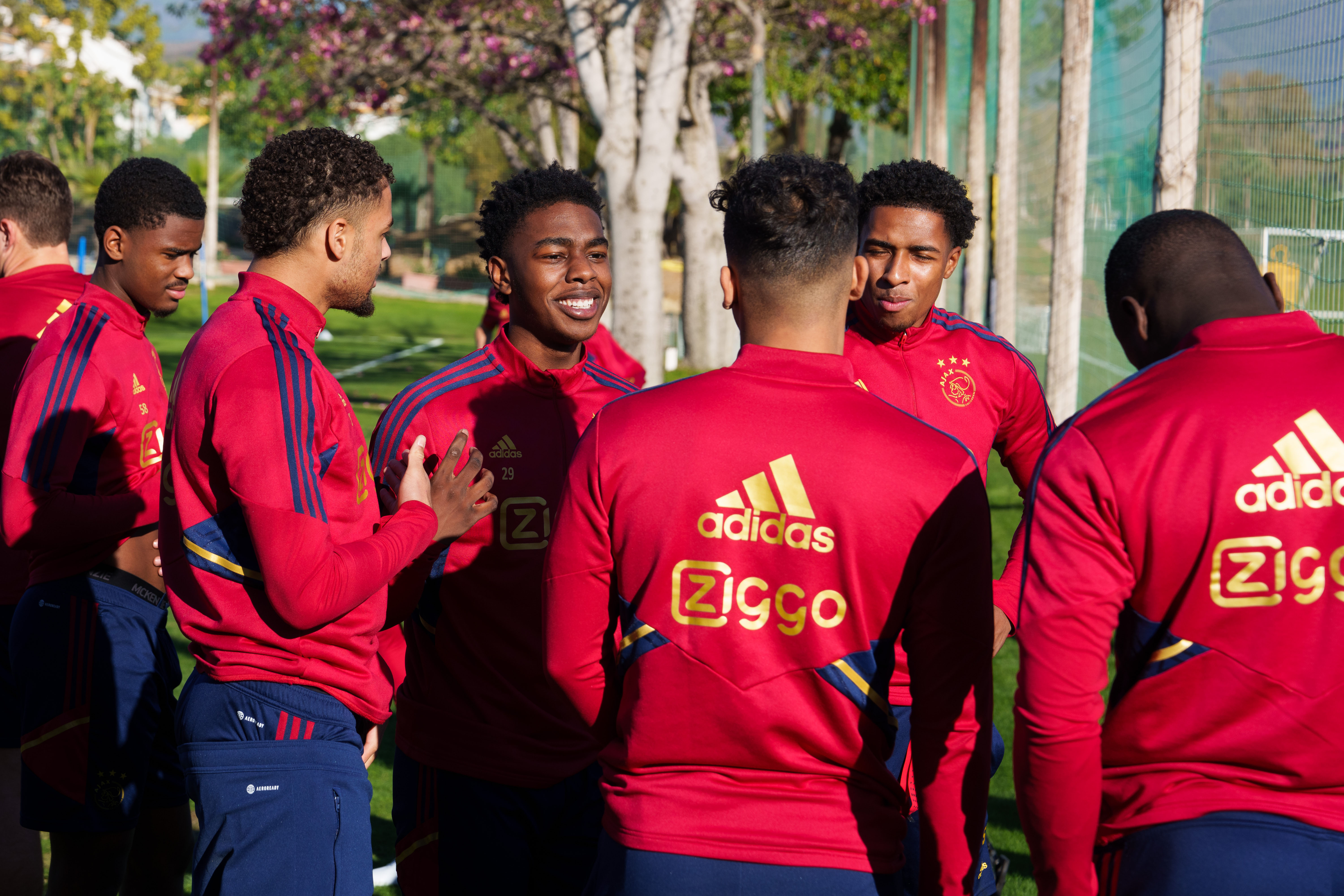 Aankomst Team II 900