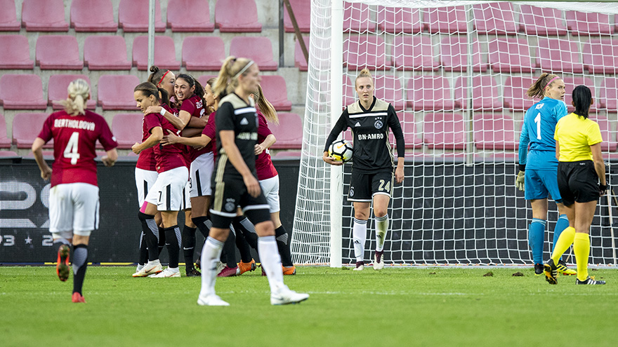 ajax-vrouwen-door-naar-laatste-16-in-champions-league-6
