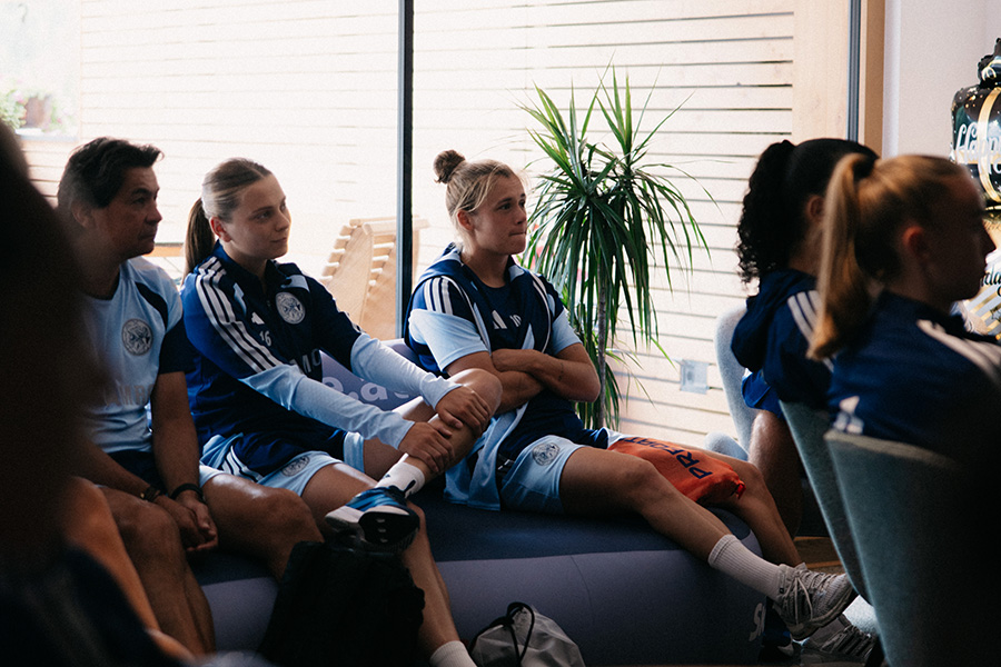 Ajax Vrouwen Vooraf 3