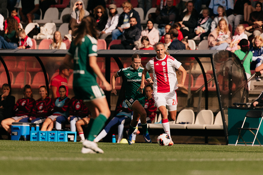 Ajaxvrouwenpec5