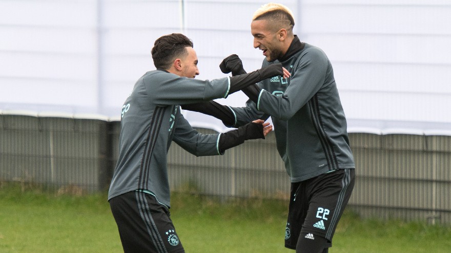 2017 04 03 Training Ajax Dollen Met Ziyech (2)