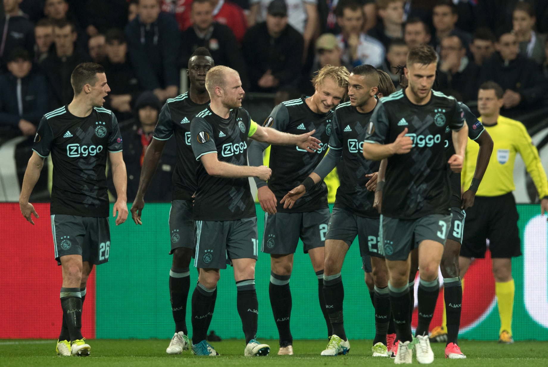Ajaxhalvefinaleuel