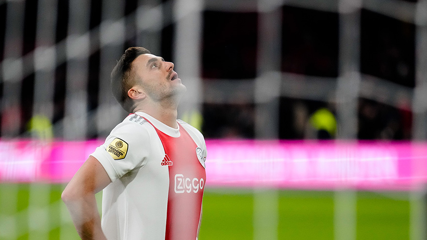 Ajax Twente Tadic Baalt Na Strafschop 880