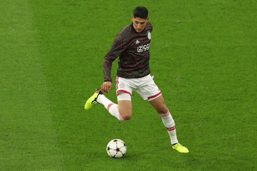 Warmingup Alvarez 900