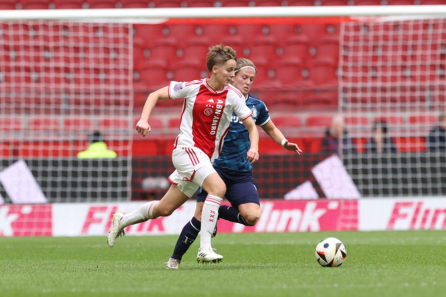 Kardinaal Gesprek 900