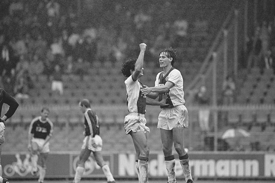 Ajaxgoahead 84 Vanbasten
