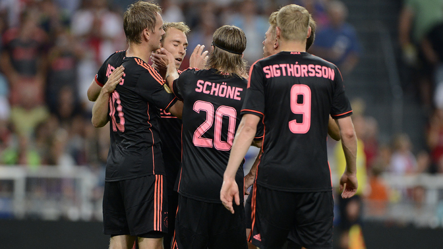 preview-trapt-ajax-meteen-af-met-een-prijs-3