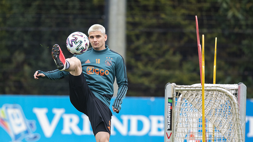 fotos-ajacieden-hervatten-training-in-drietallen-16