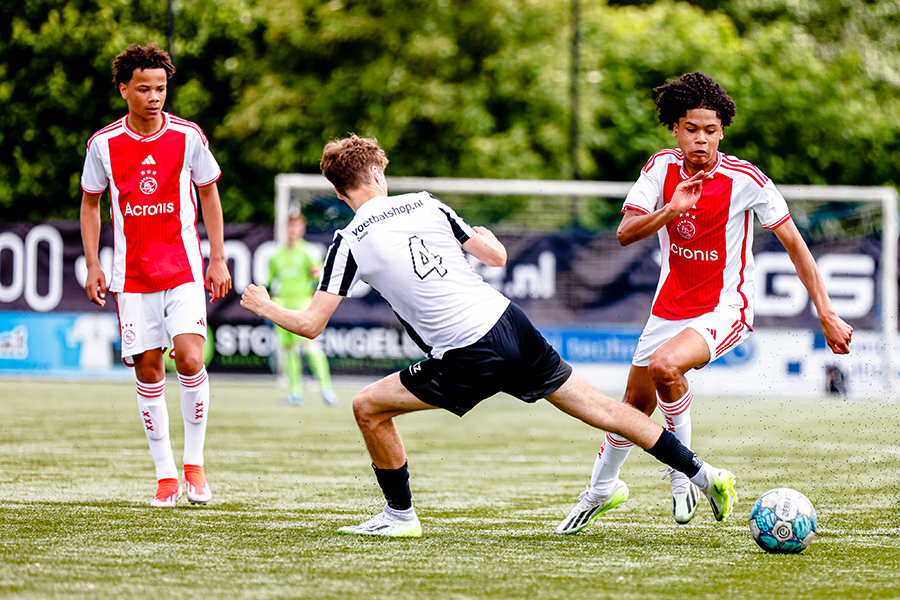 Ajax ISR 9