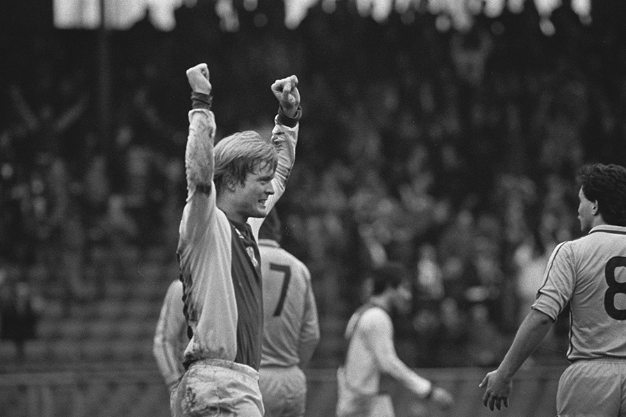 Ajax Excelsior 1981 900