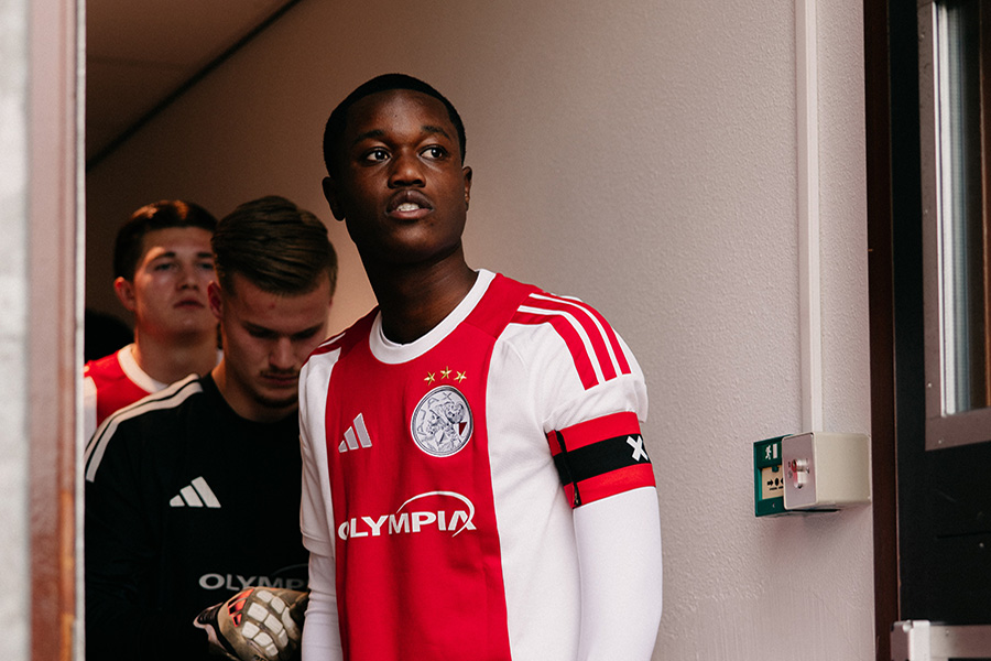 Ajax O19 900 2