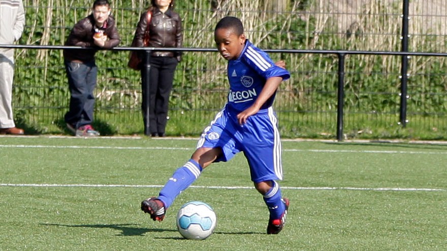 Bergwijn 880 09 04 18 Ajax D2 Kampioen 0005