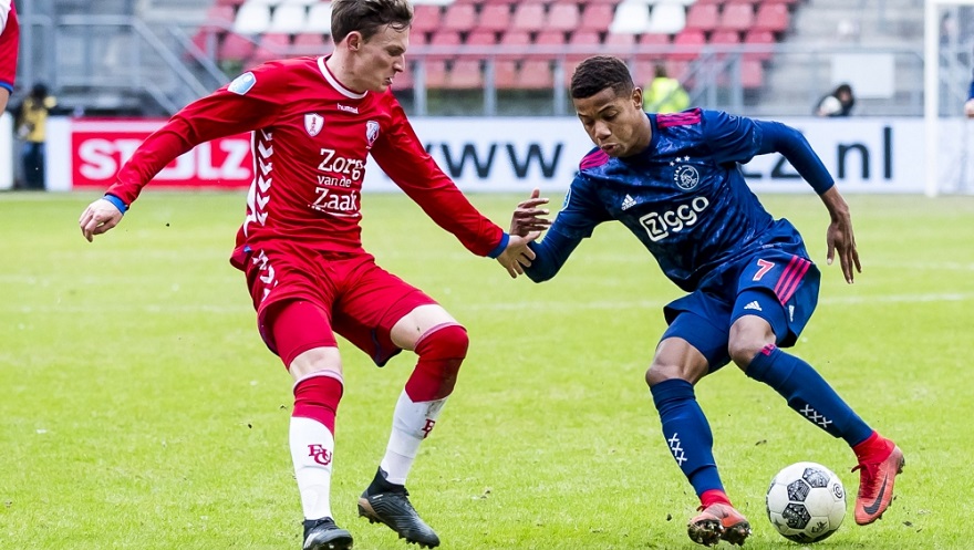 liveblog-ajax-koestert-zege-in-utrecht-en-eerste-seizoenshelft-25