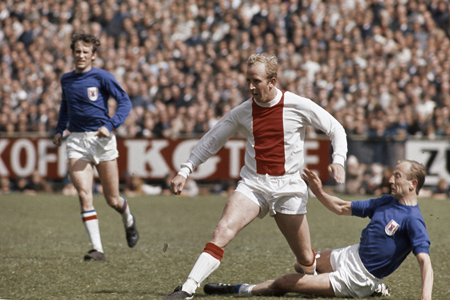 Eerste AZ Ajax Mei 1969 Groot 900