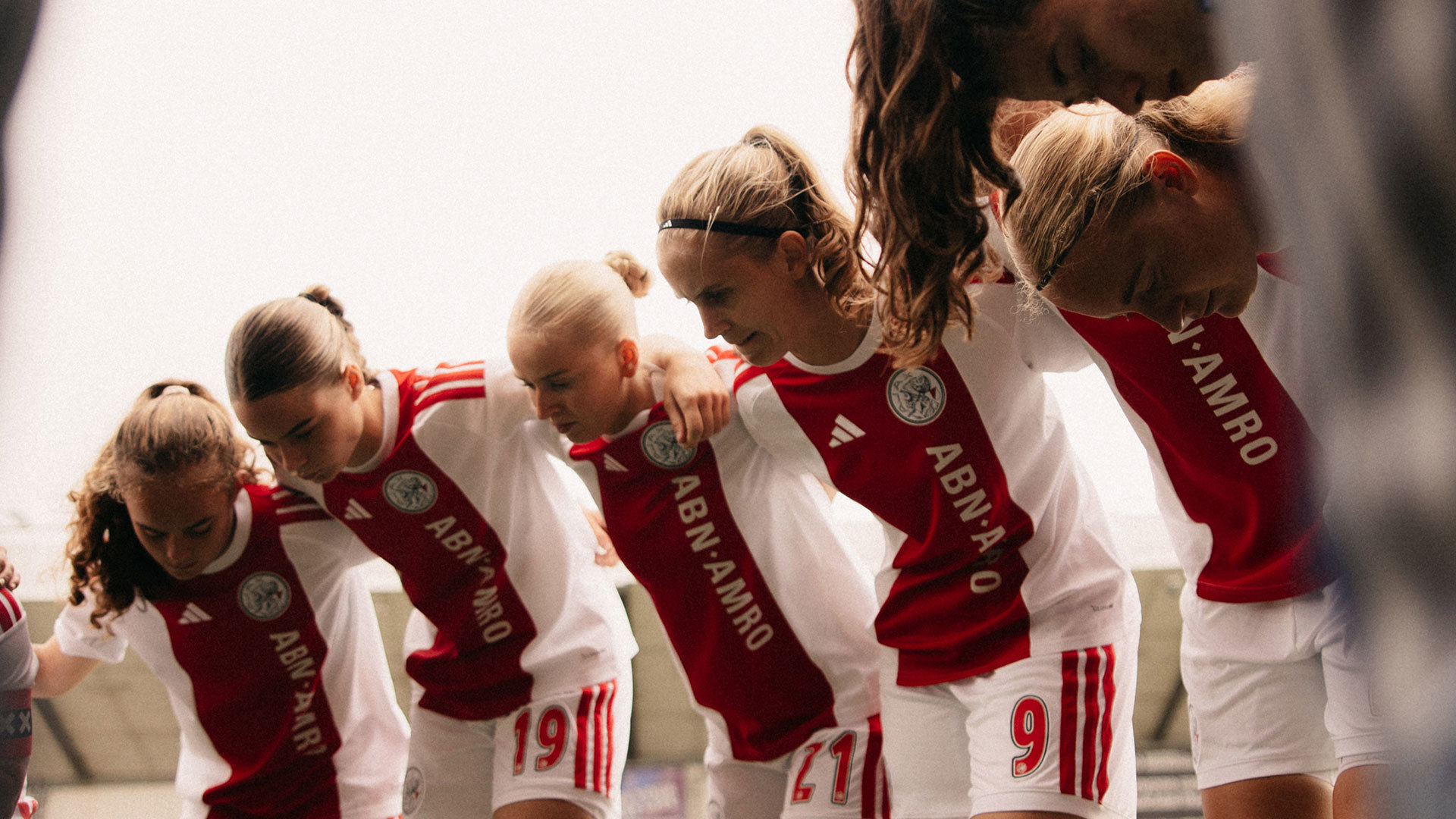 Ajaxvrouwenuwcl1920