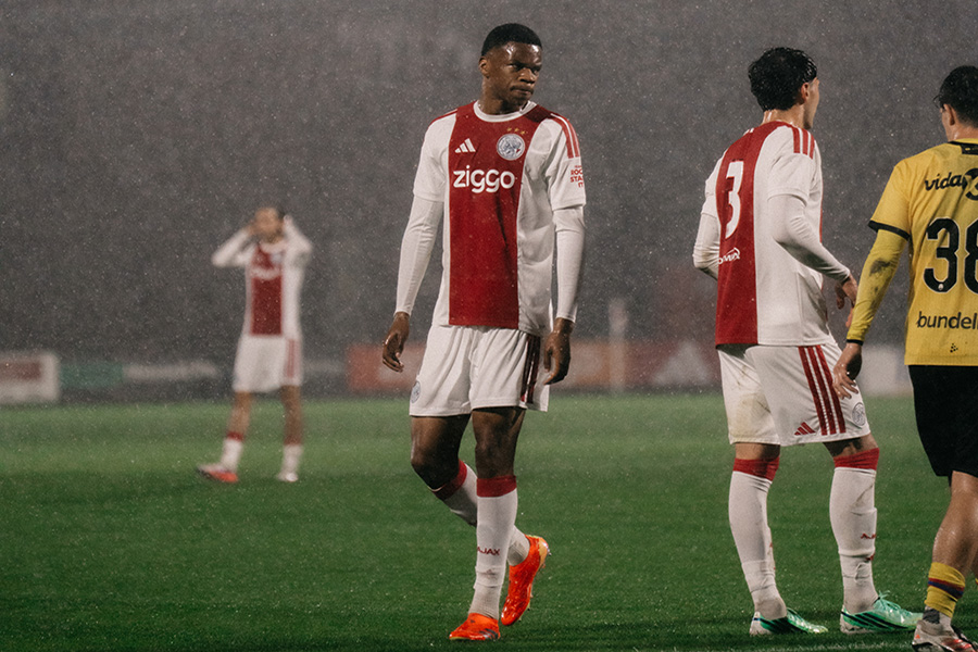 Jong Ajax VVV Sfeer 3 900