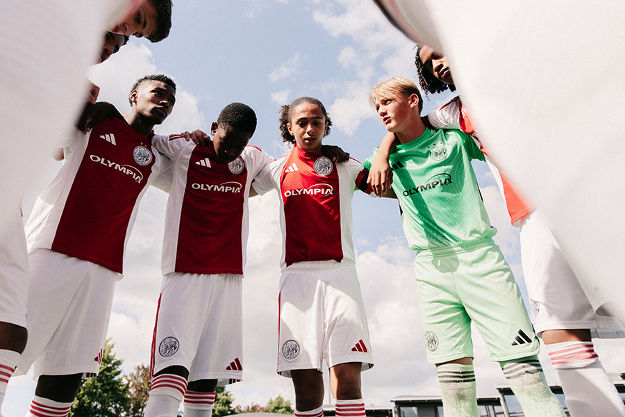 Ajax O15 Kampioen 4