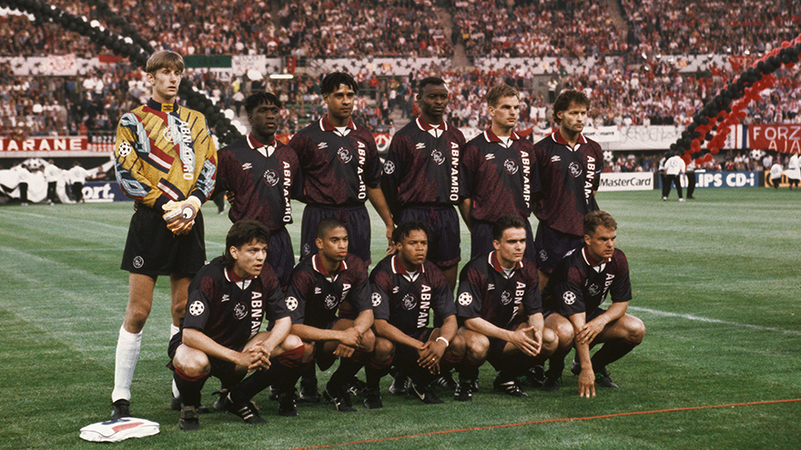 De elftalfoto van de Champions League-finale van 1995.
