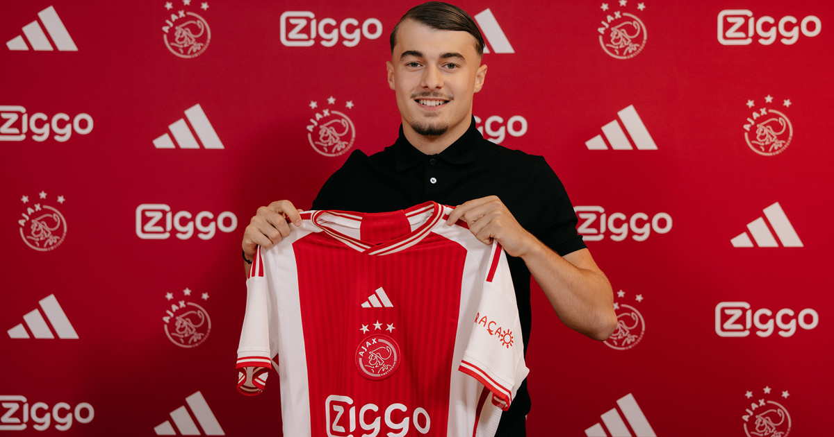 Eb Butera Ajax contracteert Ethan Butera