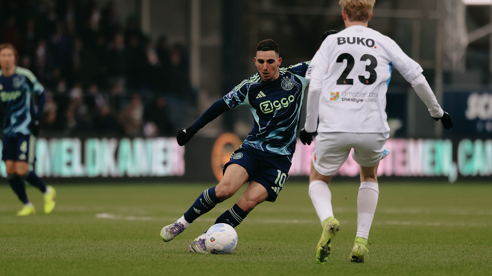 Drie punten voor Ajax