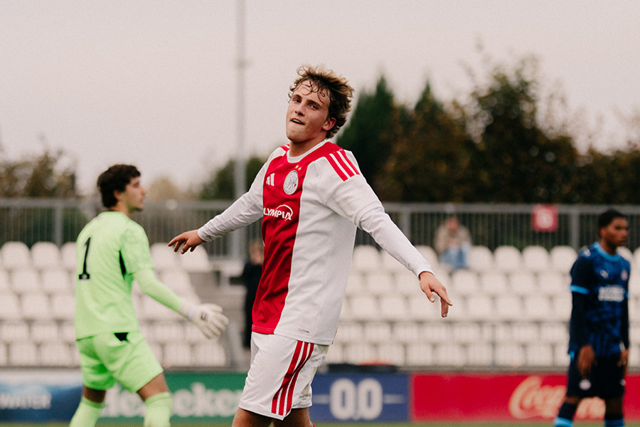 Ajax O19 900 6