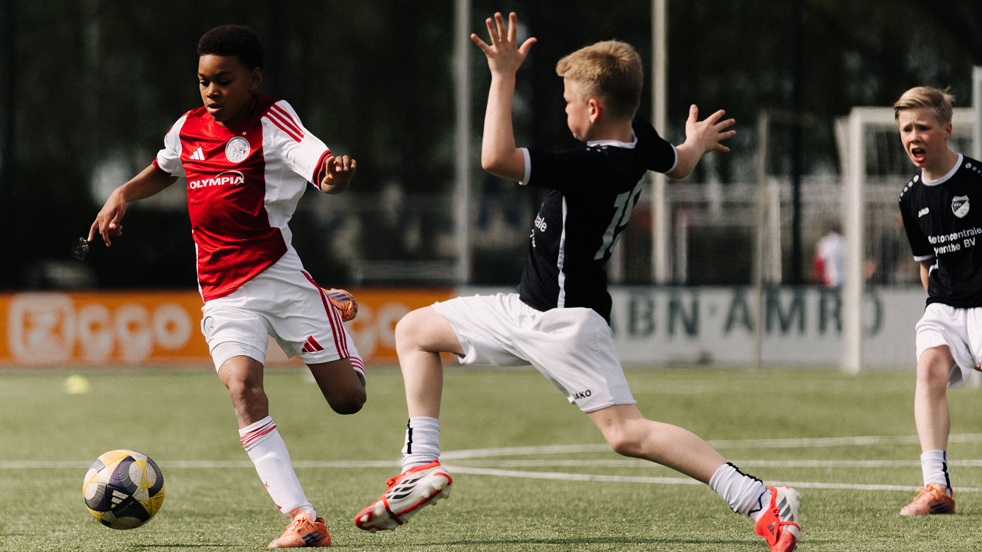 Highlights Ajax O13 - Quick '20 O13 | Naar de finale na overtuigende zege