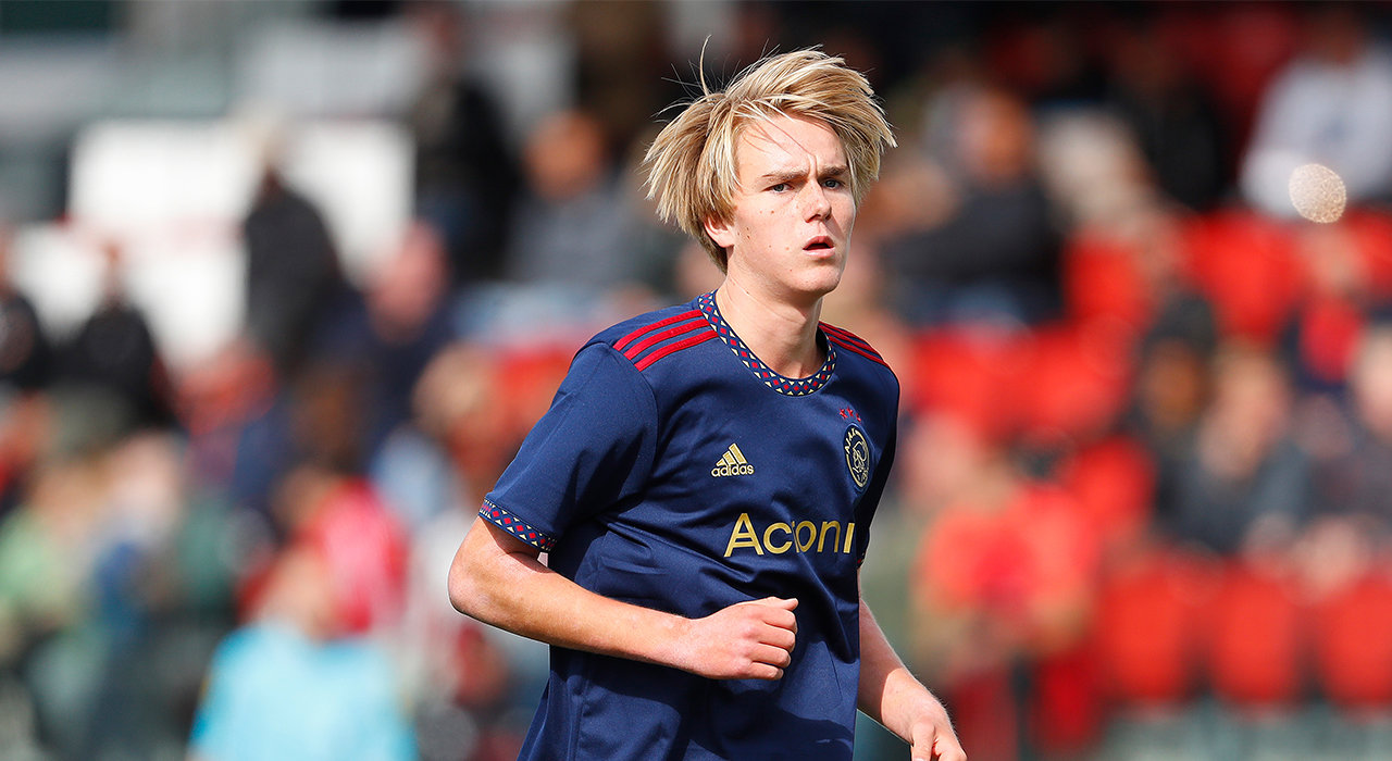 Ajax O18 Header Home 1280