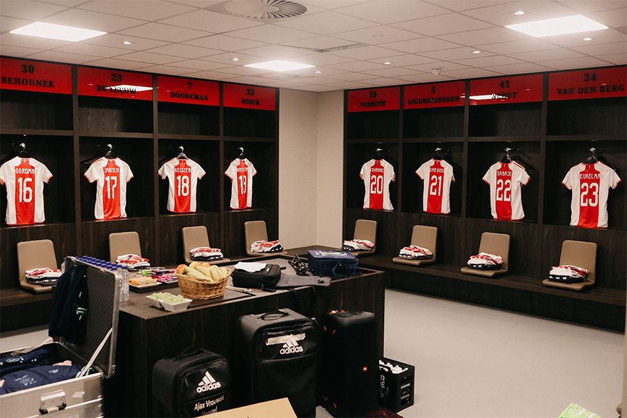 Kleedkamerajaxvrouwen1 (1)