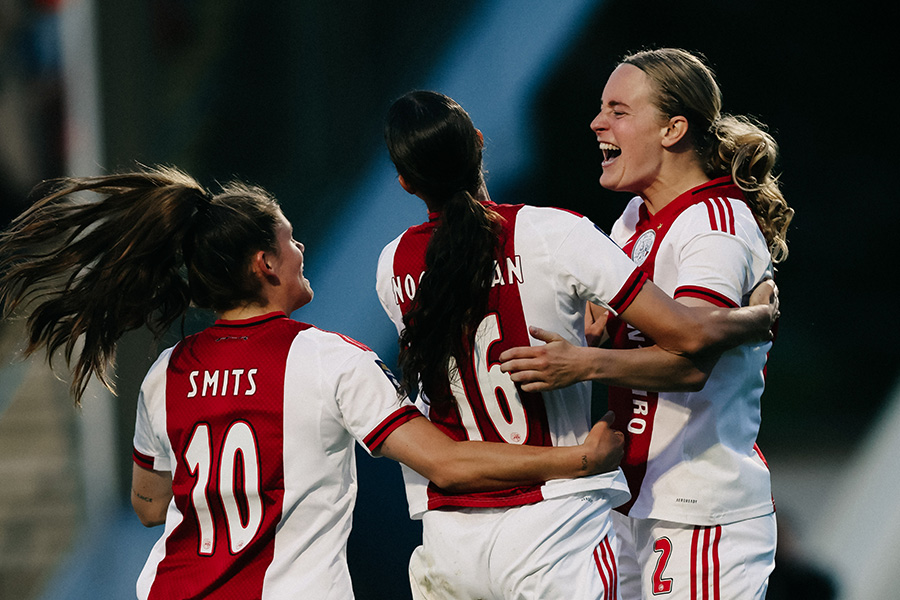 Goalajaxvrouwenazthuis