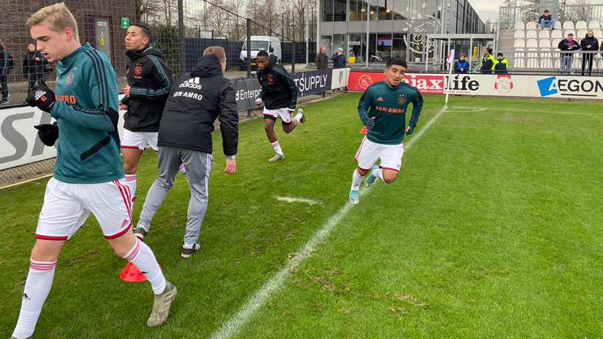 liveblog-ajax-valencia-reacties-na-pijnlijke-uitschakeling-72