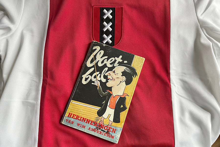 Boekje VH 900 Boekje Voetbalherinneringen 1944