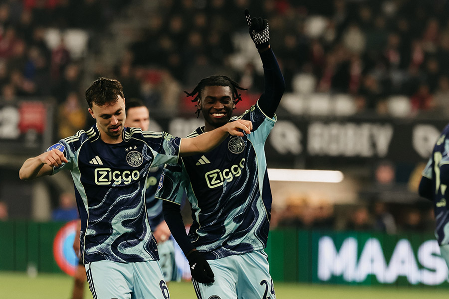 Celebration Regeer Mokio