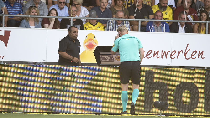 liveblog-tadic-bezorgt-stroperig-ajax-last-minute-zege-in-venlo-9