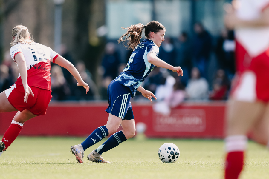 UTRAJA Renee Van Asten