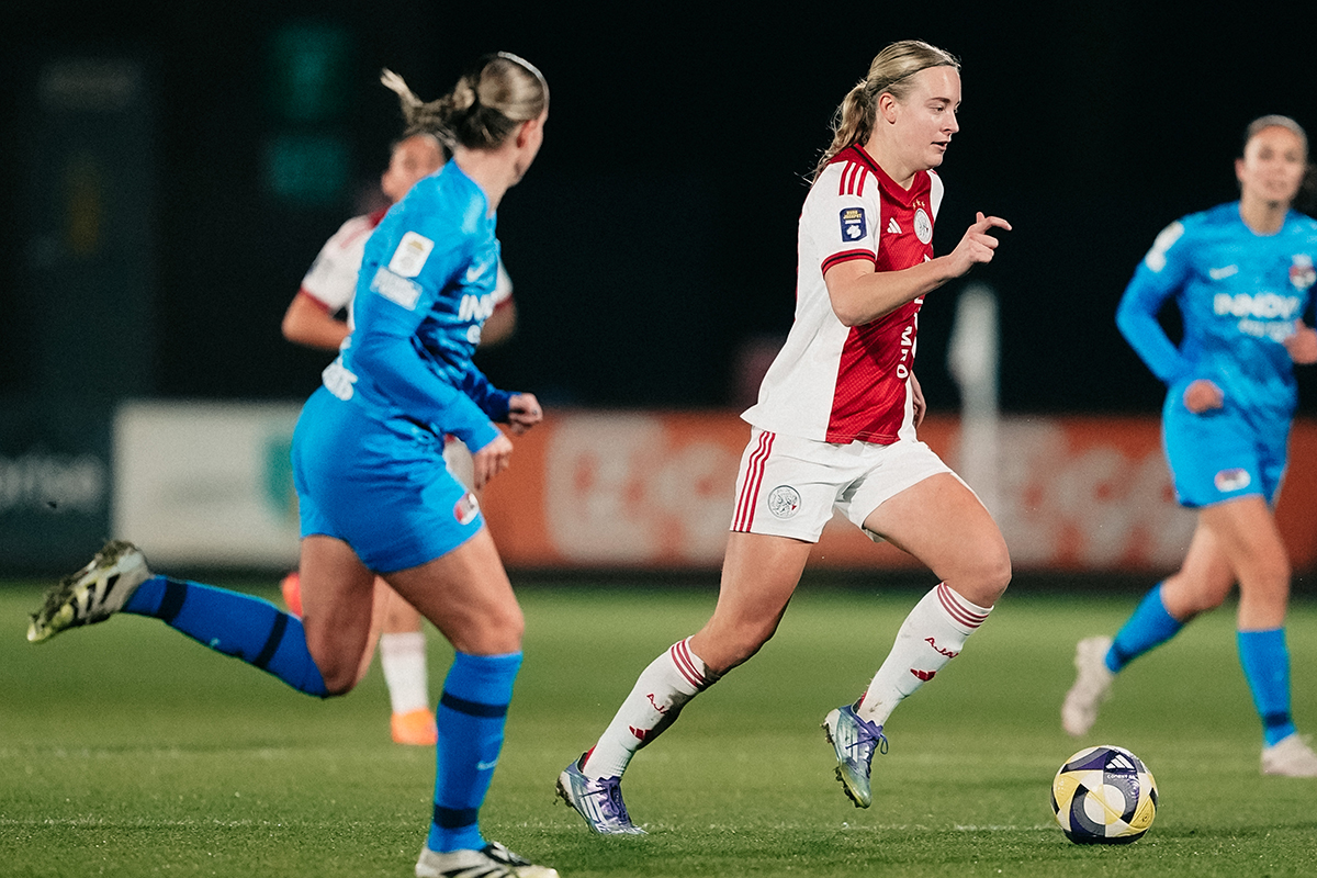Ajaxaz Vrouwen1