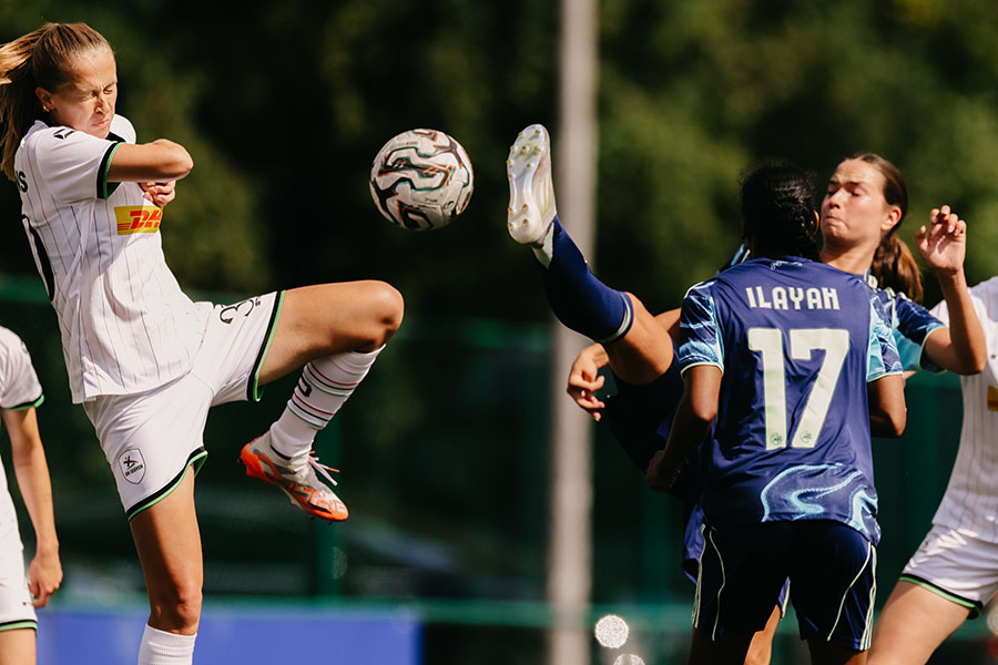 Ajax Vrouwen Leuven 10