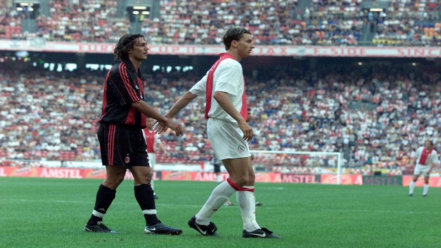 de-favoriete-ajax-elf-van-maxwell-7