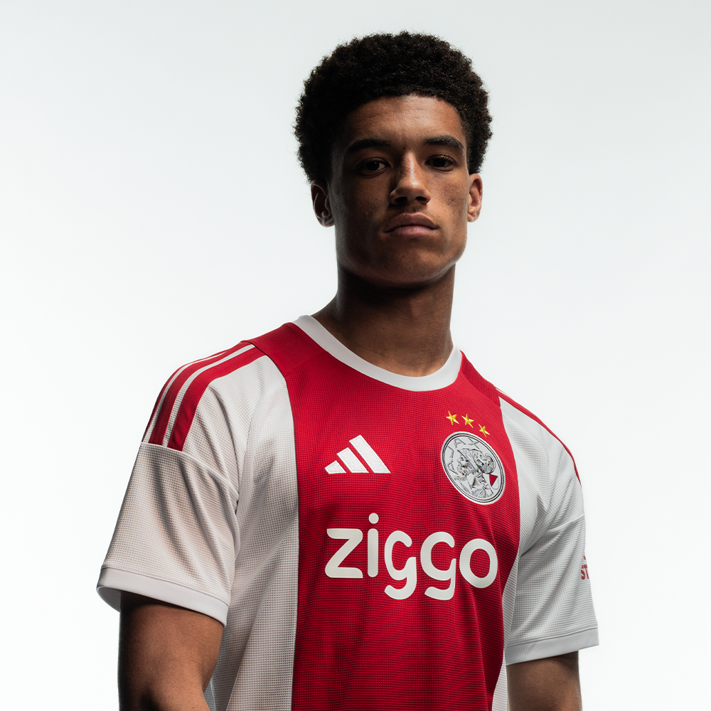 The official Ajax Fanshop Largest range official Ajax articles.