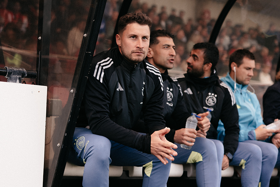 Ajax Athletic 900 10