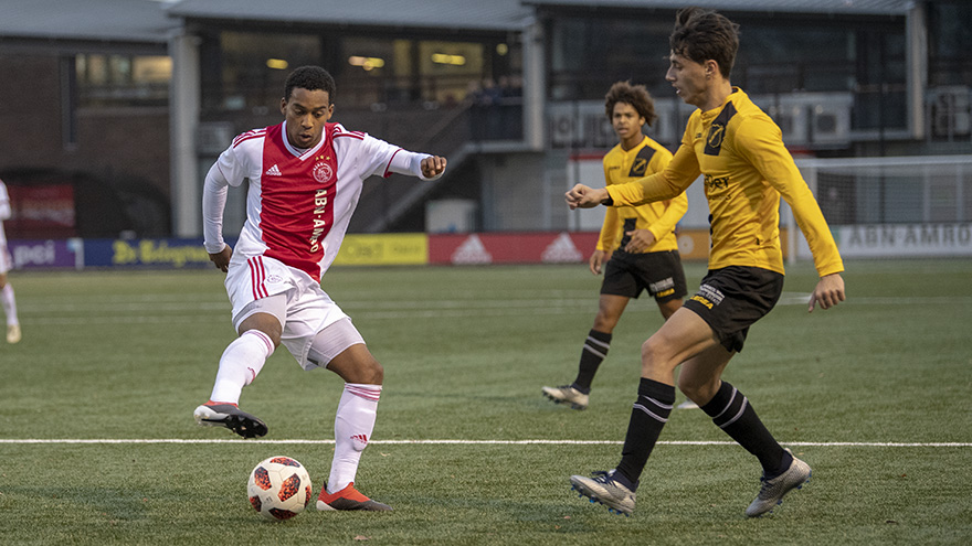 toekomst-alert-miraculeuze-comeback-ajax-o19--5