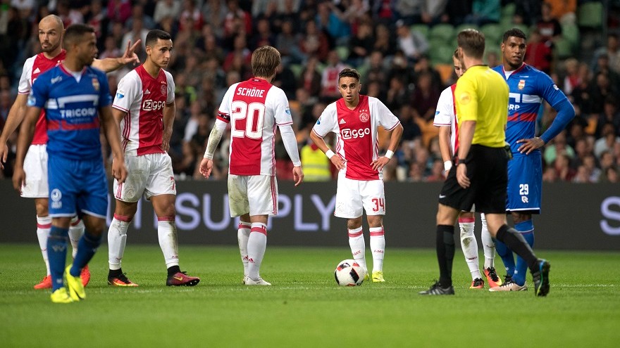2016 09 21 Willem2 Ajax Appie Vraagt Om Vrije Trap