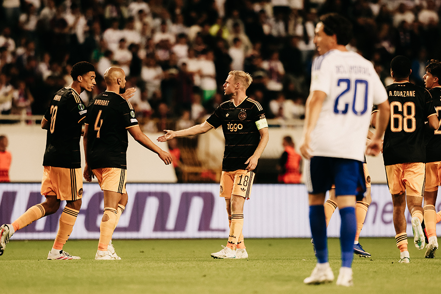 Liveblog | Ajax verliest bij Hajduk Split